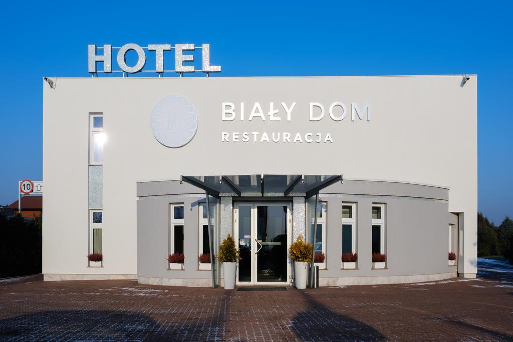 Bialy Dom Henlex Hotel Restauracja Poznan Exterior photo